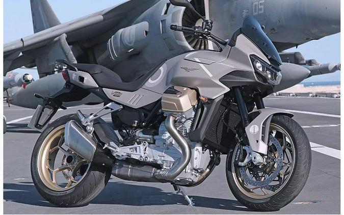 2023 Moto Guzzi V100 Mandello Aviazione Navale LE