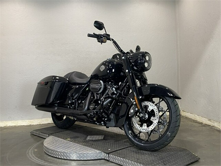 2023 Harley-Davidson Road King Special Vivid Black