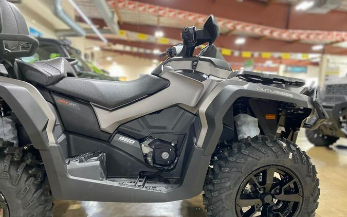 2024 Can-Am® Outlander MAX XT 850