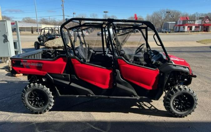 2024 Honda Pioneer 1000-6 Deluxe Crew