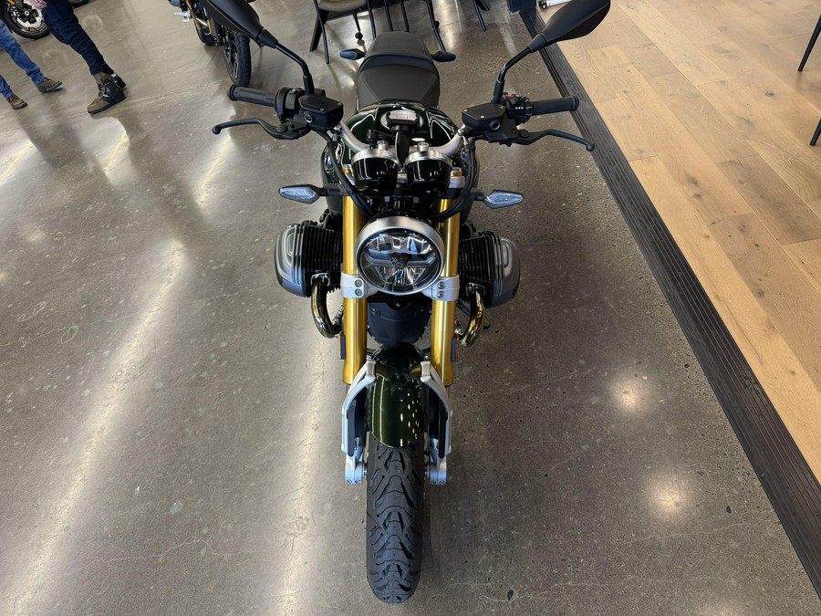 2025 BMW R 12 nineT - SAN REMO GREEN METALLIC