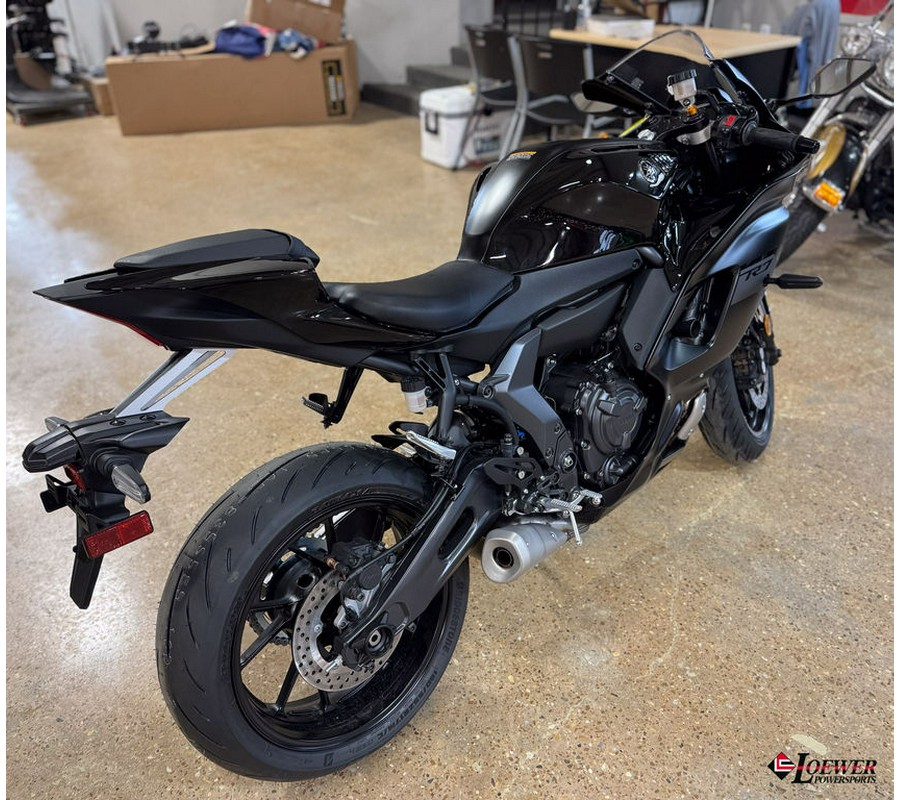 2025 Yamaha YZF-R7