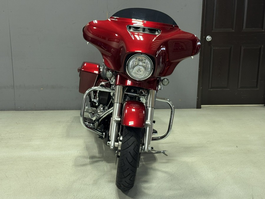 FLHXS 2017 Street Glide® Special