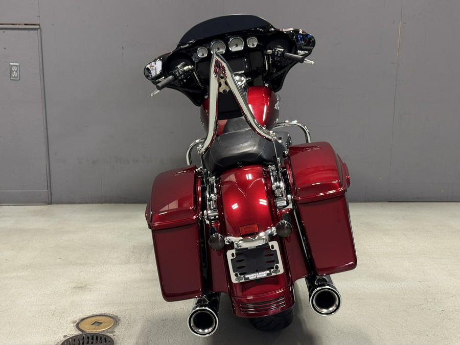 FLHXS 2017 Street Glide® Special