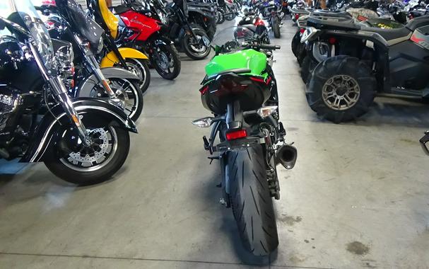 2022 Kawasaki Ninja ZX-6R KRT Edition