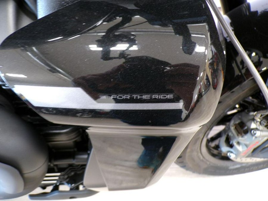 New 2025 Triumph ROCKET 3 R