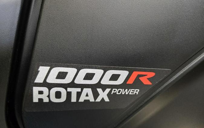 2026 Can-Am Outlander X Mr 1000R Loft Green Satin