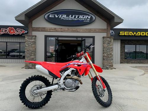 2021 Honda CRF450R Review (12 First Ride Fast Facts from Glen Helen)