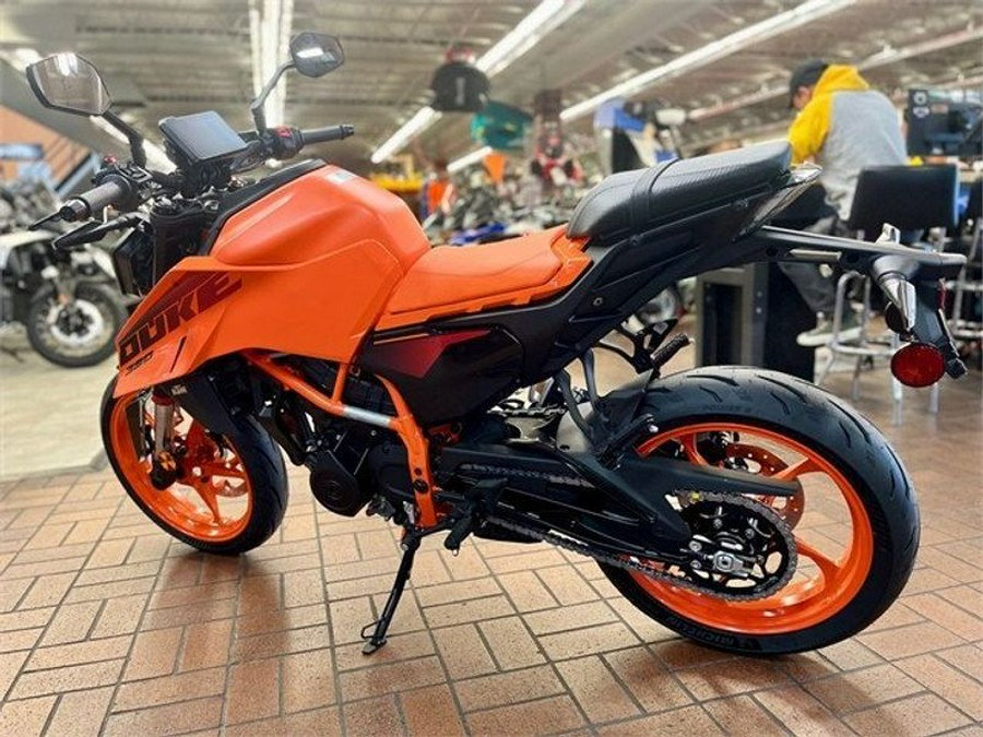 New 2024 KTM 390 DUKE