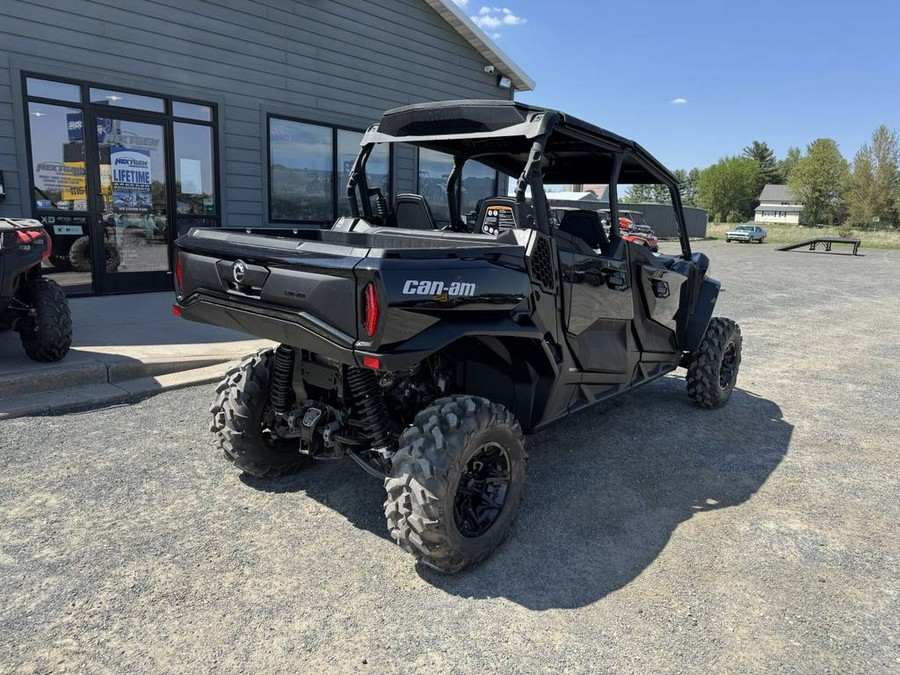 2025 Can-Am COMMANDER MAX XT 700