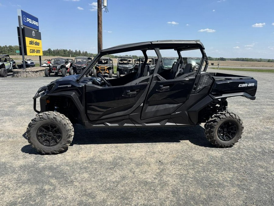 2025 Can-Am COMMANDER MAX XT 700