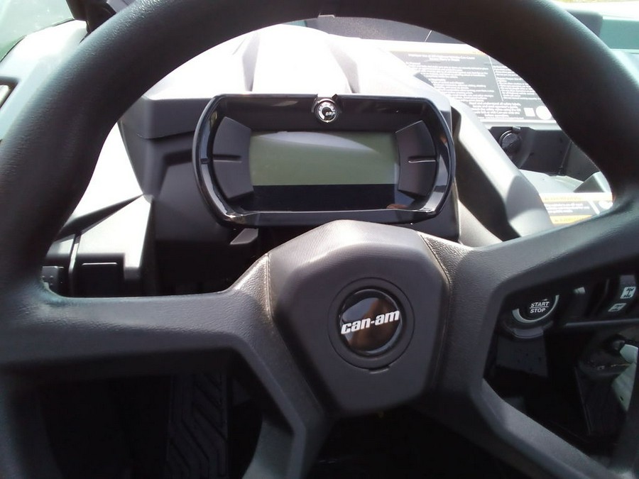 2026 Can-Am Commander MAX DPS 700