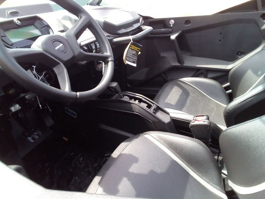 2026 Can-Am Commander MAX DPS 700