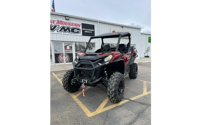 2024 Can-Am Commander XT 700 Red / Black