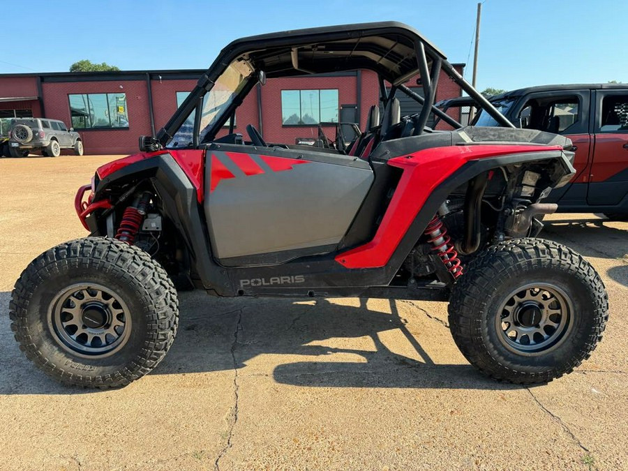 2024 Polaris Industries RZR XP 1000 Ultimate Indy Red