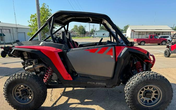 2024 Polaris Industries RZR XP 1000 Ultimate Indy Red