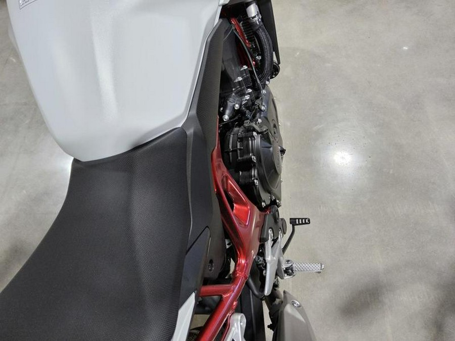 2025 Honda® CB750 Hornet