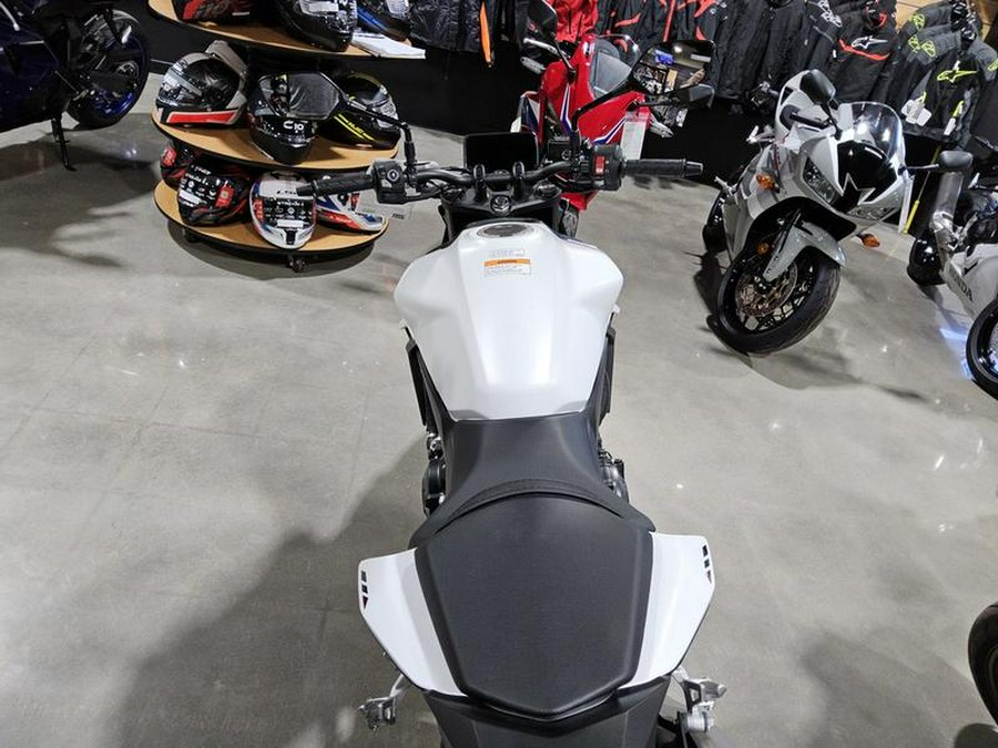 2025 Honda® CB750 Hornet