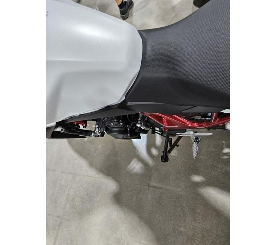 2025 Honda® CB750 Hornet