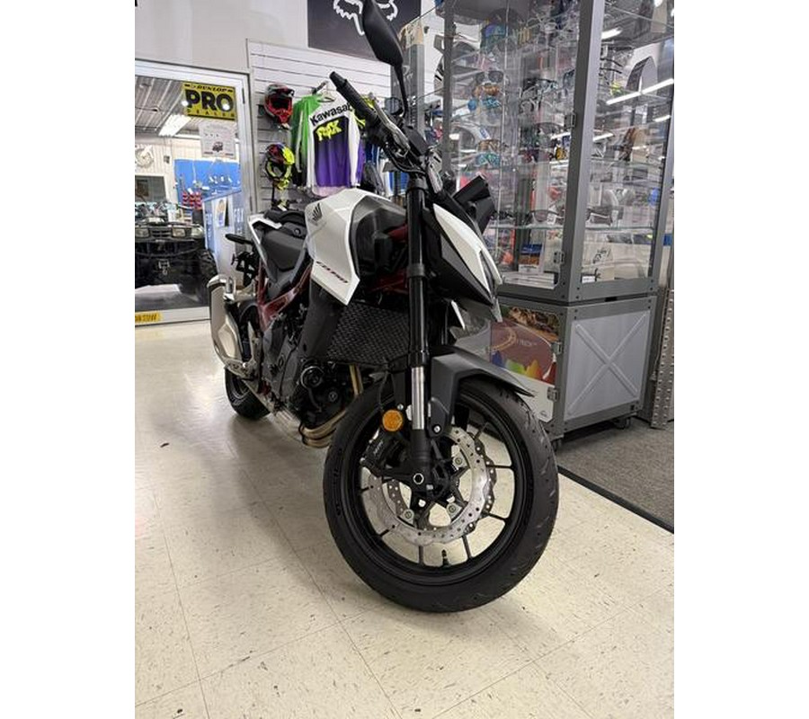 2025 Honda® CB750 Hornet