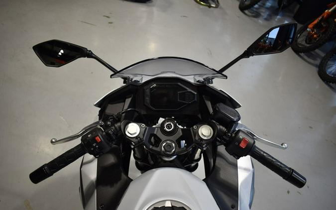 2025 Kawasaki Ninja 500