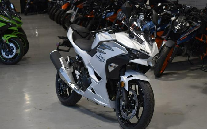 2025 Kawasaki Ninja 500