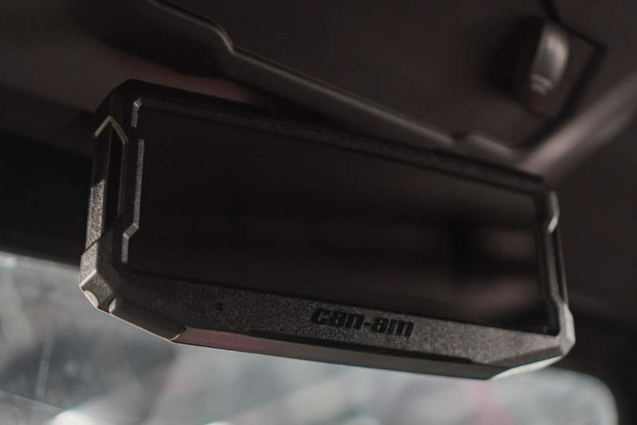 2025 Can-Am® Defender MAX X mr HD10