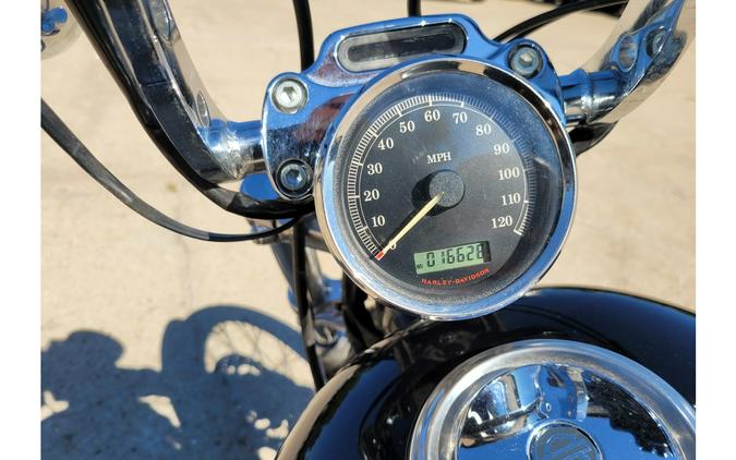 2009 SPORTSTER 1200 CUSTO - Harley-Davidson®