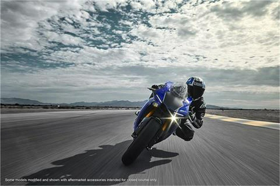 2018 Yamaha YZF-R1