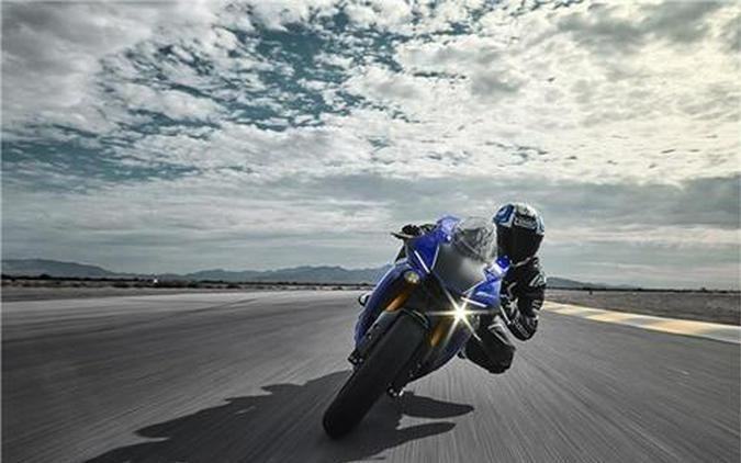 2018 Yamaha YZF-R1