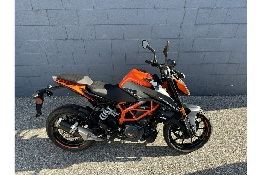 2023 KTM 390 Duke