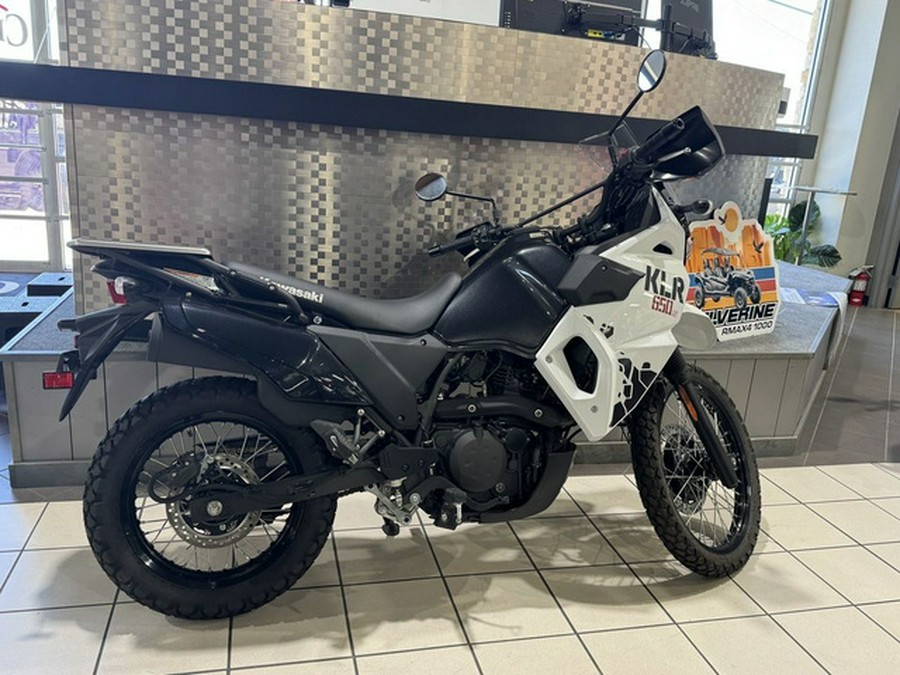 2025 Kawasaki KLR650 S Pearl Crystal White/Metallic Carbon Gray