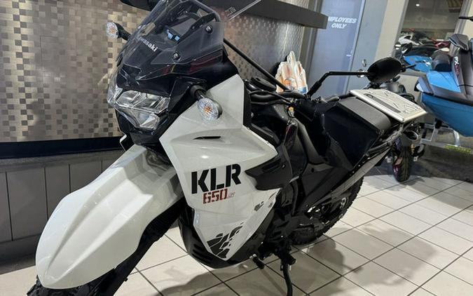 2025 Kawasaki KLR650 S Pearl Crystal White/Metallic Carbon Gra