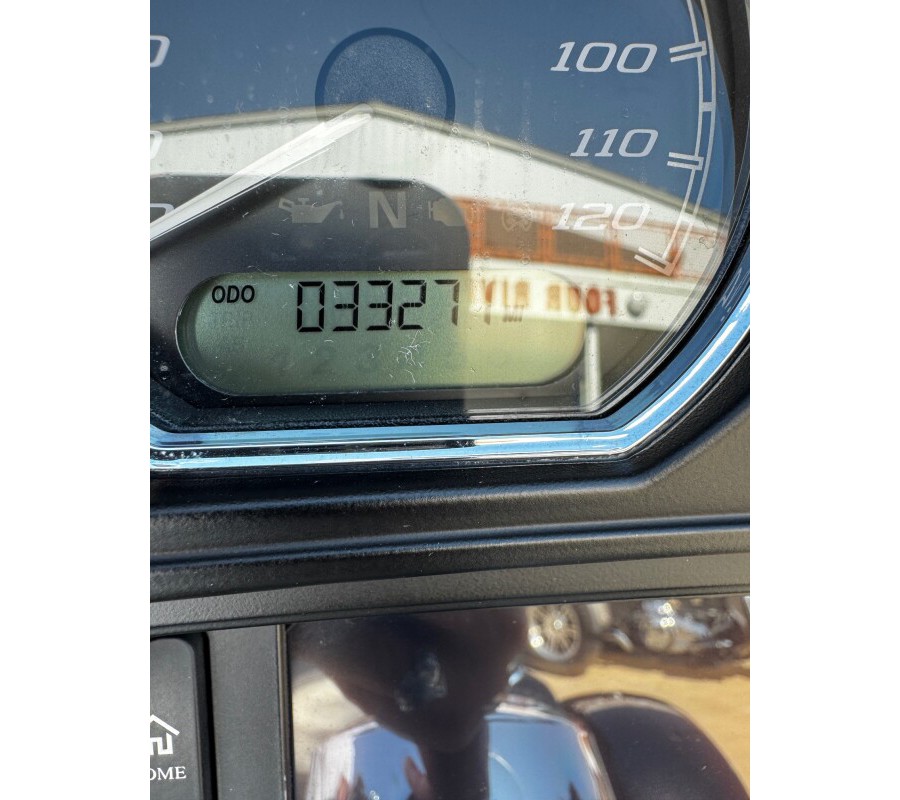 2016 Harley-Davidson® Tri Glide® Ultra Vivid Black