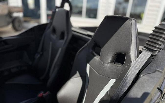 2026 Can-Am® Commander MAX XT 1000R