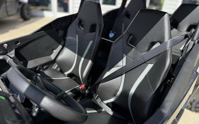 2026 Can-Am® Commander MAX XT 1000R