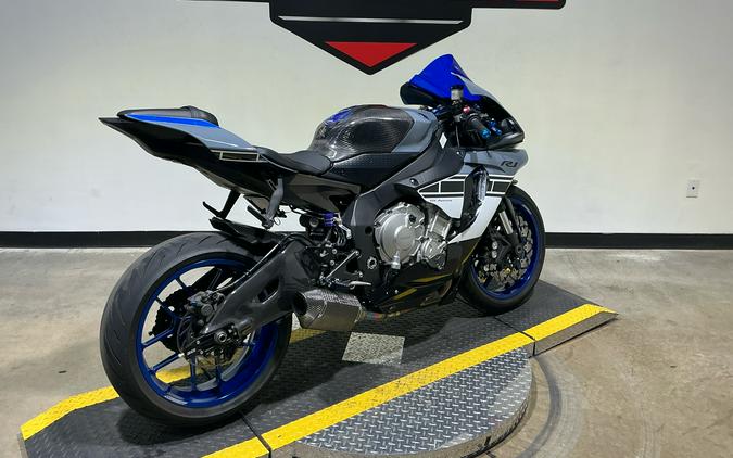 2016 Yamaha YZF-R1S