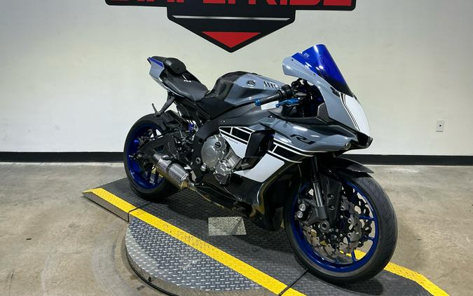 2016 Yamaha YZF-R1S