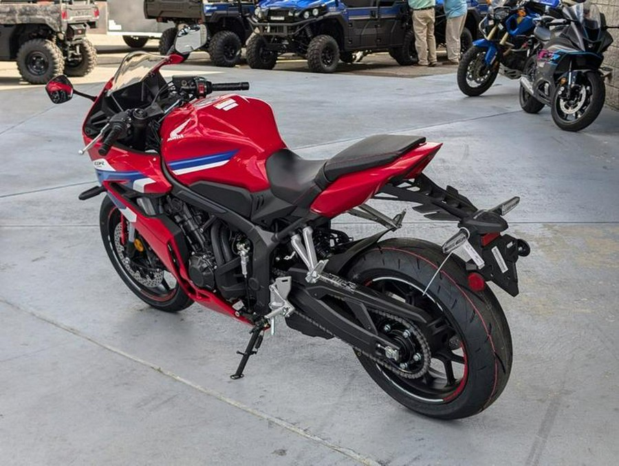 2025 Honda® CBR650R E-Clutch