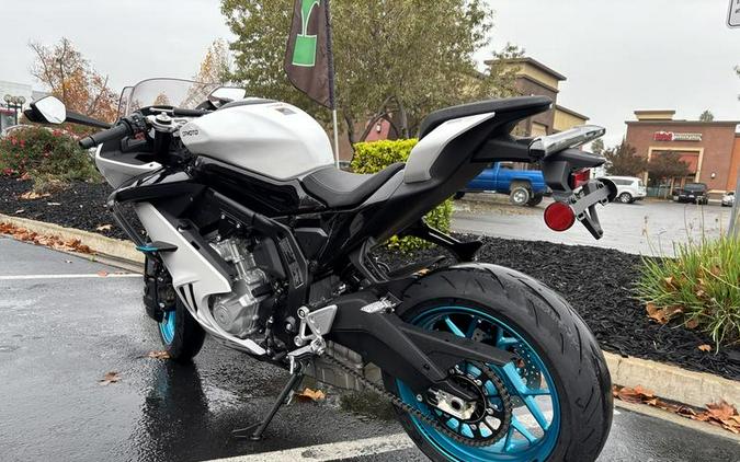 2026 CFMOTO 675SS