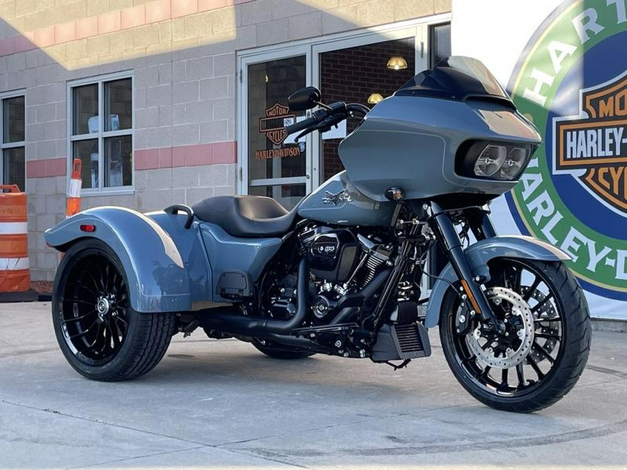 2024 Harley-Davidson® FLTRT - Road Glide® 3