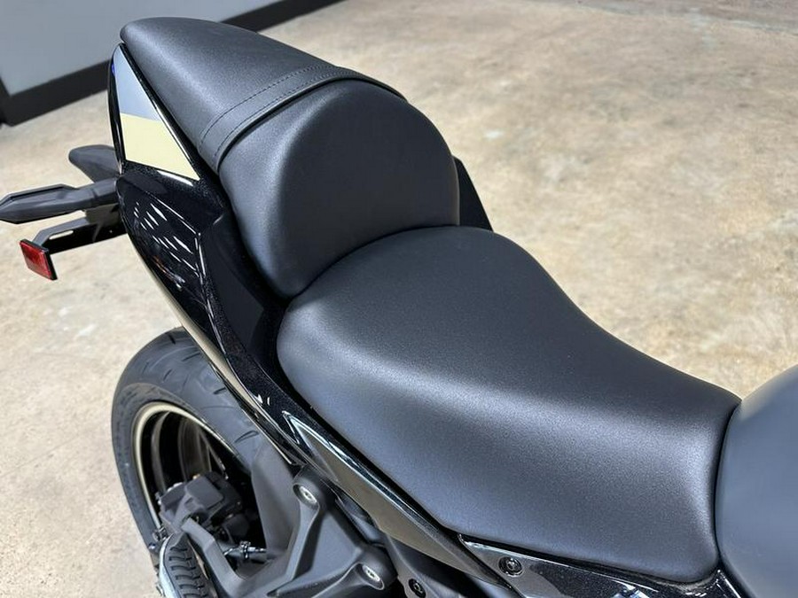 2024 Kawasaki Ninja® 650 Metallic Matte Dark Gray/Metallic Spark Black