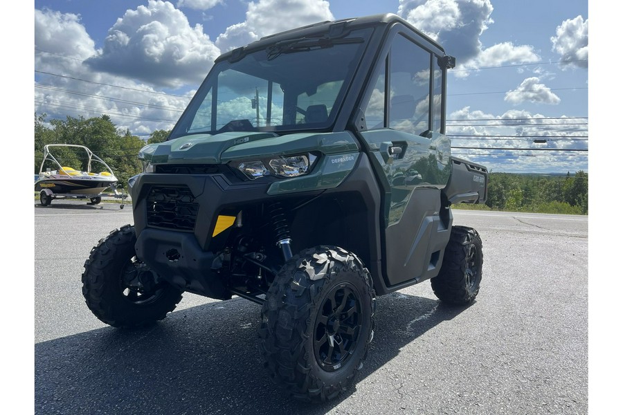 2025 Can-Am Defender DPS CAB HD9