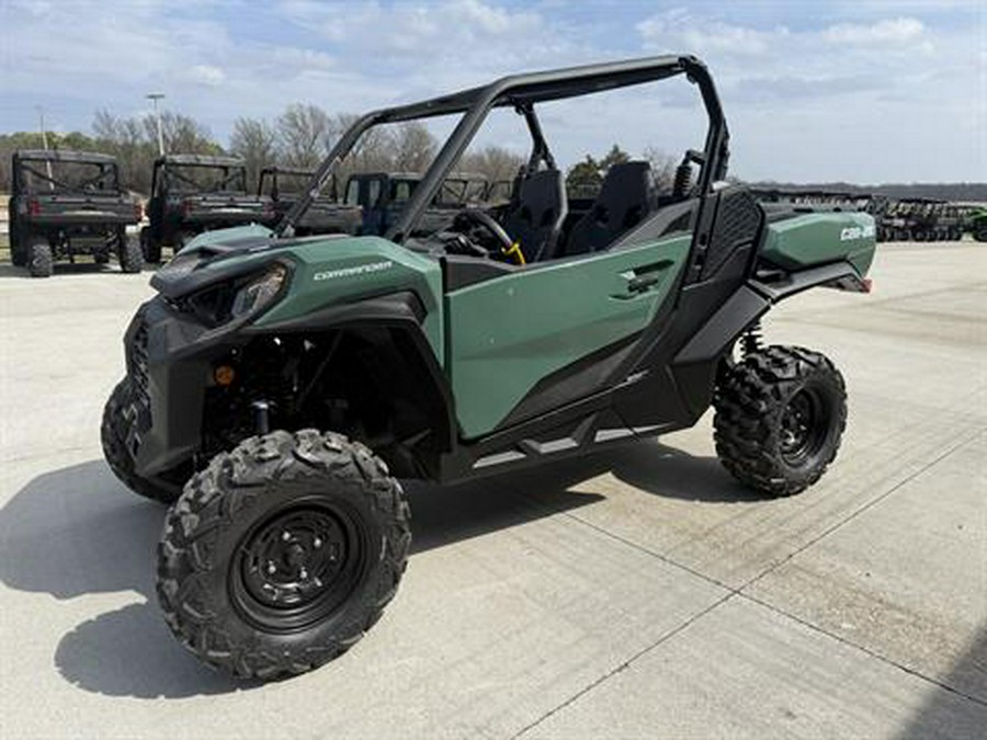 2026 Can-Am Commander DPS 700