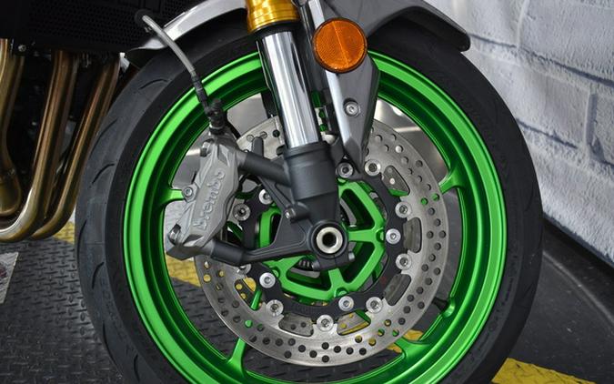 2025 Kawasaki Z900 SE ABS