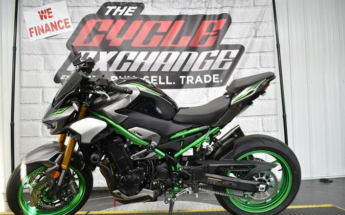 2025 Kawasaki Z900 SE ABS