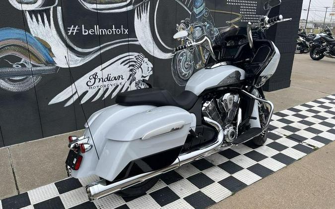 2024 Indian Motorcycle® Challenger® Limited Ghost White Metallic