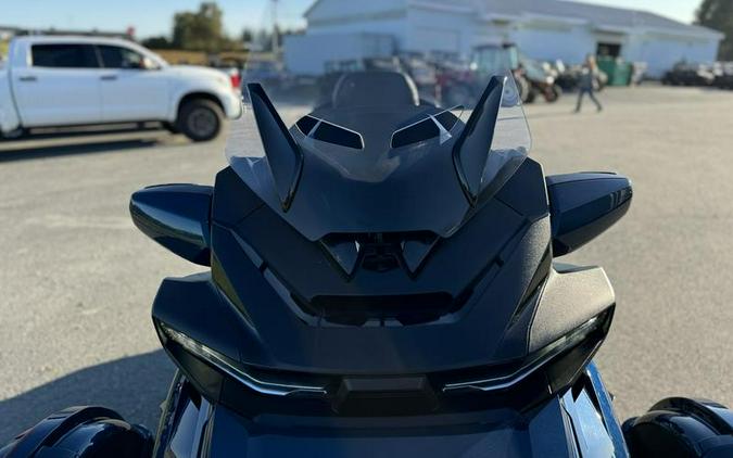 2021 Can-Am® Spyder® RT Limited Chrome