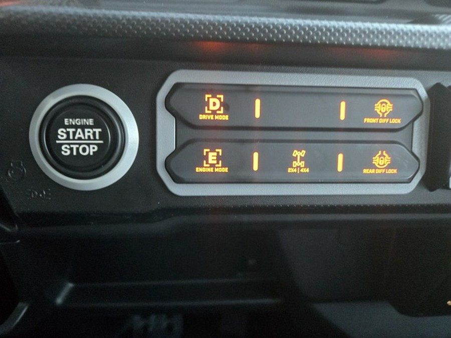 2026 Can-Am Defender MAX XT CAB HD11 With 10.25 In.Display