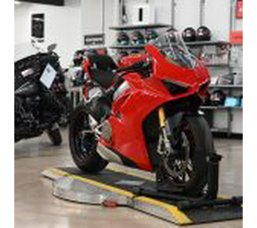 2018 Ducati Panigale V4 S